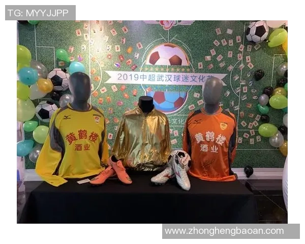 足球球星电车贴潮流引领 打造个性化球迷文化新风尚 足球球星电车贴潮流引领 打造个性化球迷文化新风尚